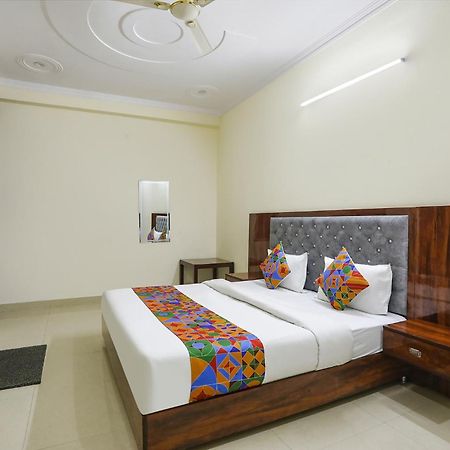 Fabexpress Asp Royal Residency Inn- Janakpuri Дели Экстерьер фото