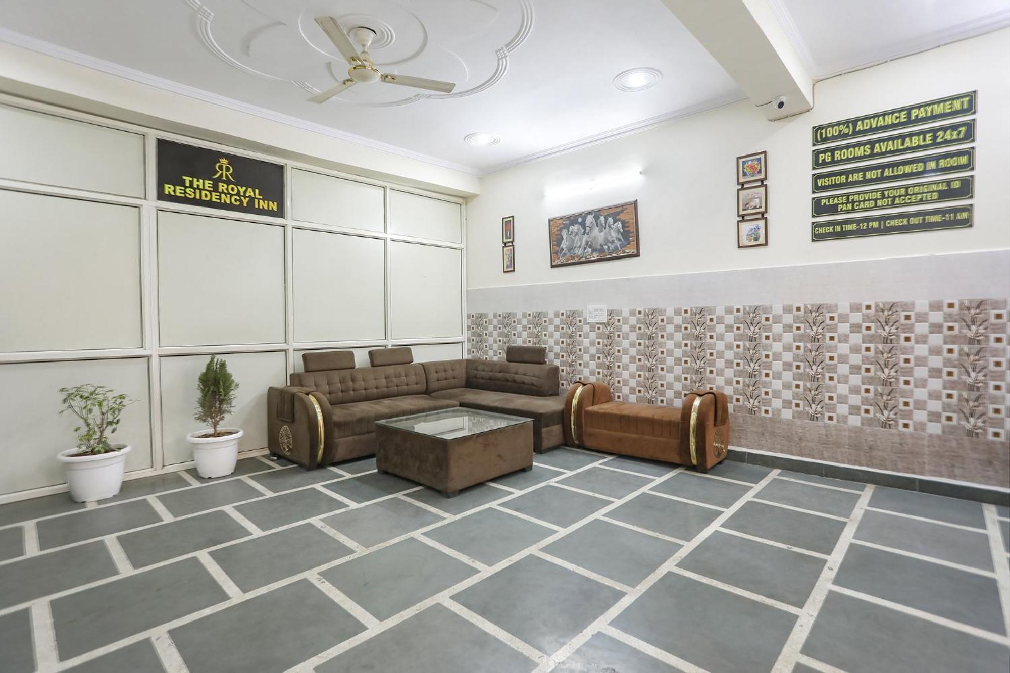 Fabexpress Asp Royal Residency Inn- Janakpuri Дели Экстерьер фото