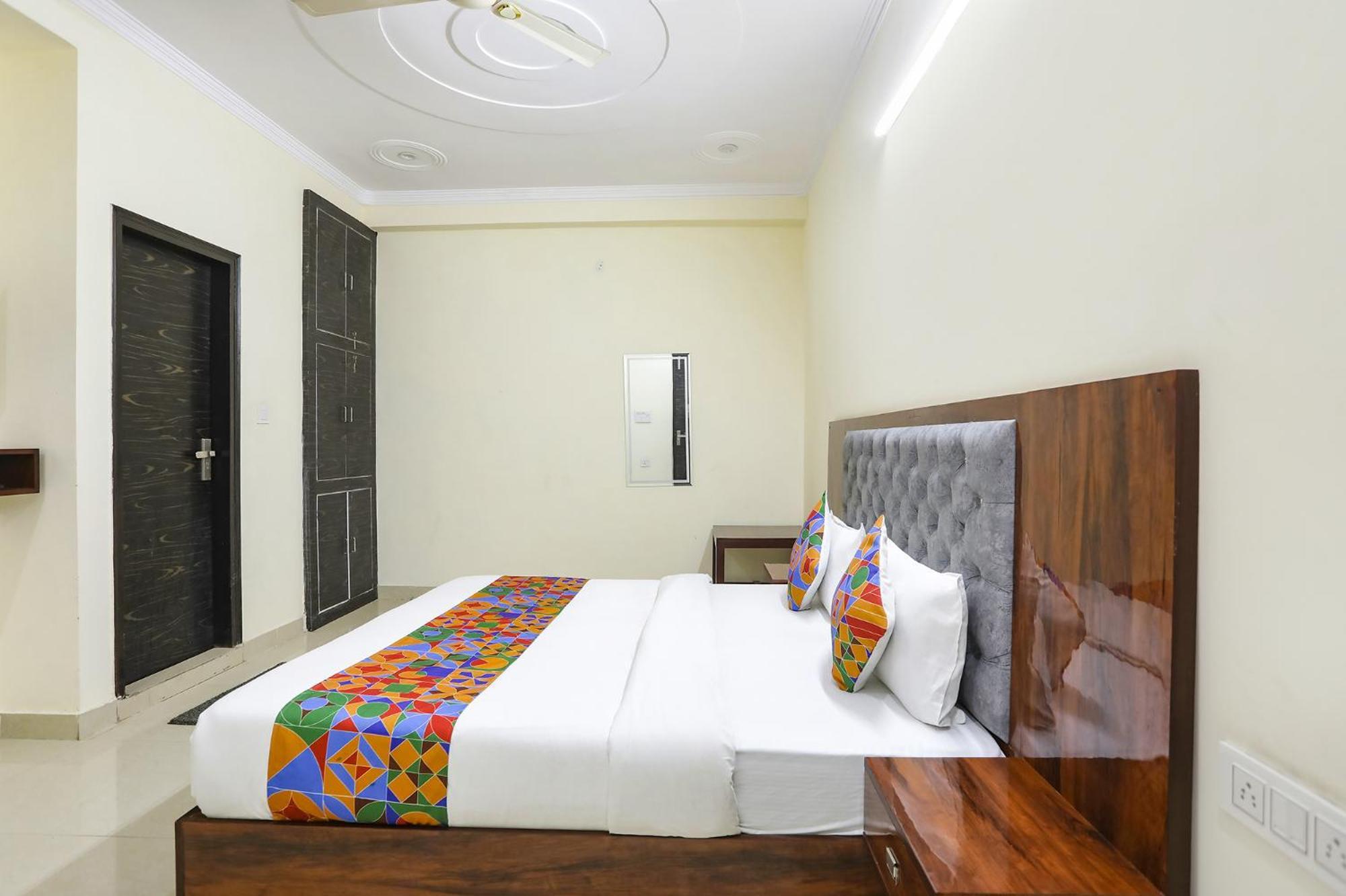 Fabexpress Asp Royal Residency Inn- Janakpuri Дели Экстерьер фото