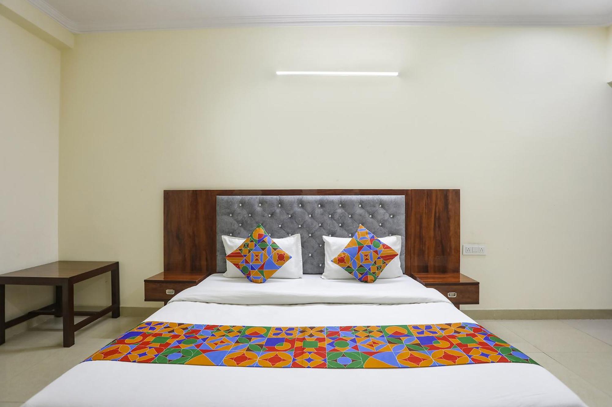 Fabexpress Asp Royal Residency Inn- Janakpuri Дели Экстерьер фото