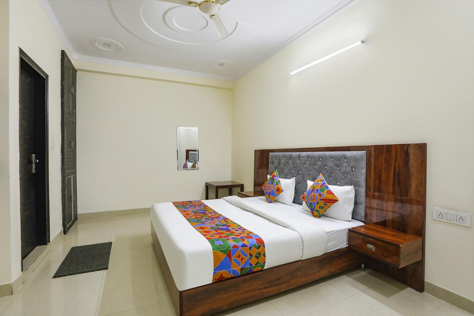 Fabexpress Asp Royal Residency Inn- Janakpuri Дели Экстерьер фото