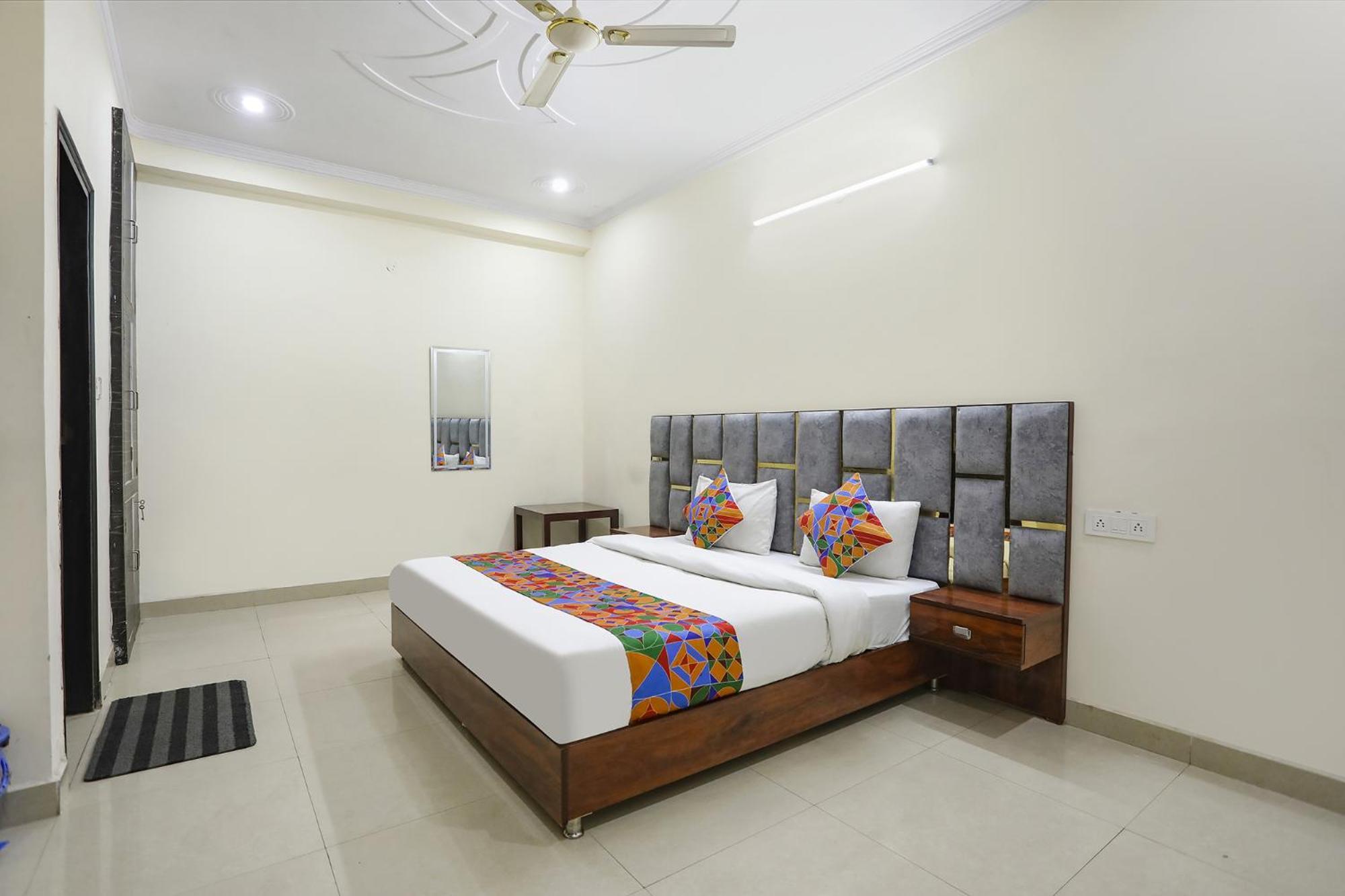 Fabexpress Asp Royal Residency Inn- Janakpuri Дели Экстерьер фото