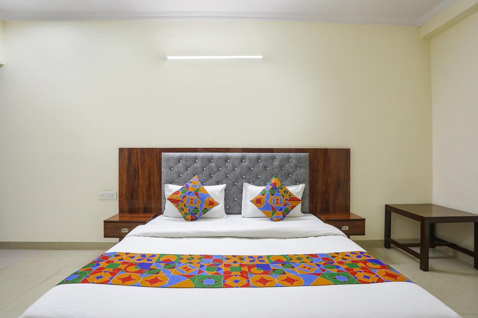 Fabexpress Asp Royal Residency Inn- Janakpuri Дели Экстерьер фото