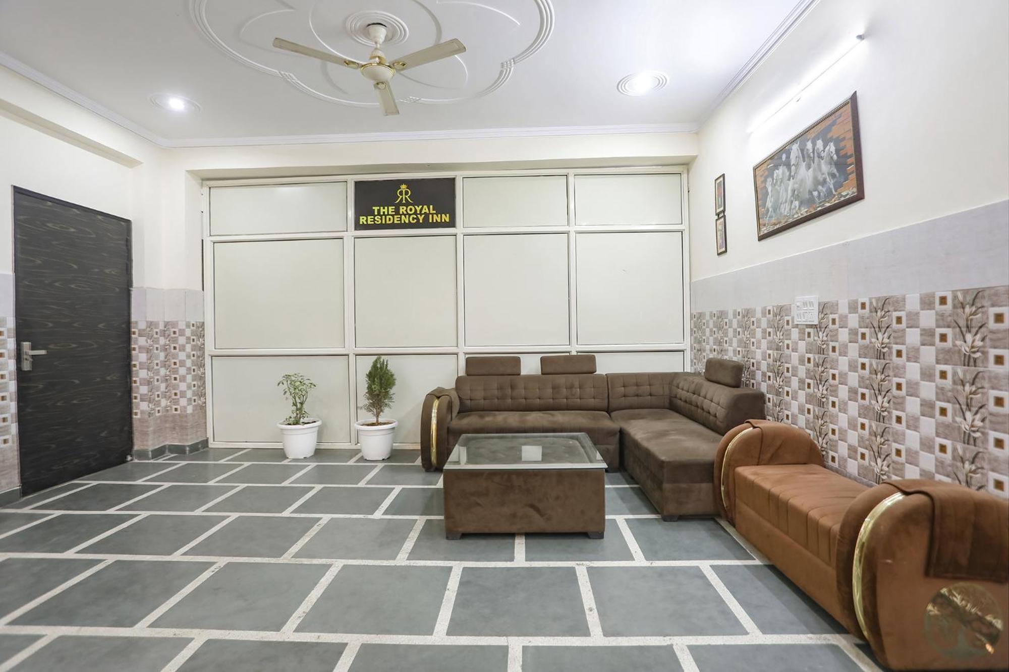Fabexpress Asp Royal Residency Inn- Janakpuri Дели Экстерьер фото