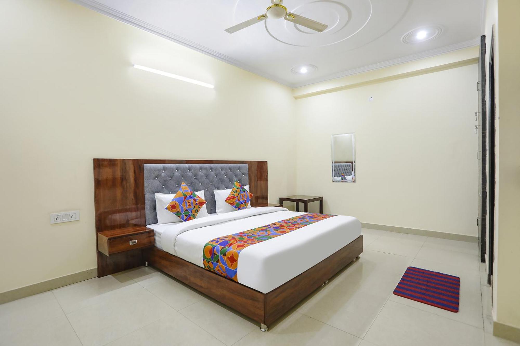 Fabexpress Asp Royal Residency Inn- Janakpuri Дели Экстерьер фото